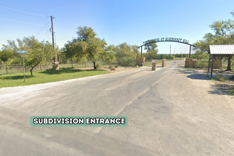 2.2 Cristina Ardila_Burnet TX (6 AC) SubD Entrance