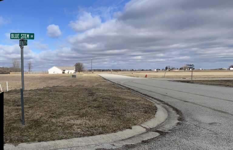 Prairie_Pointe_Street_View