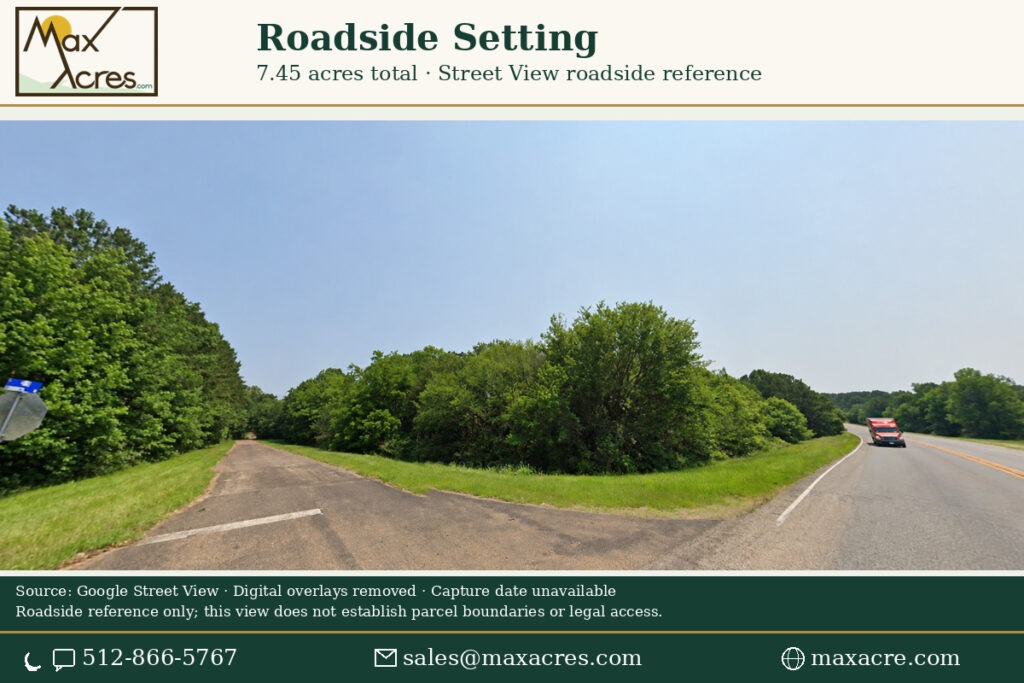 10_Street_View_Roadside_Setting